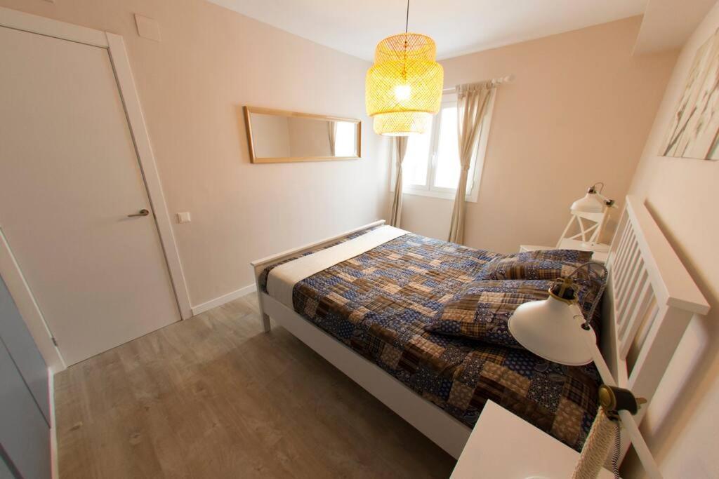 Lloret De Mar - Beachside Apartment - Free Parking - Limited Size Car Exterior photo
